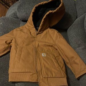 3T carhart coat perfect condition like new